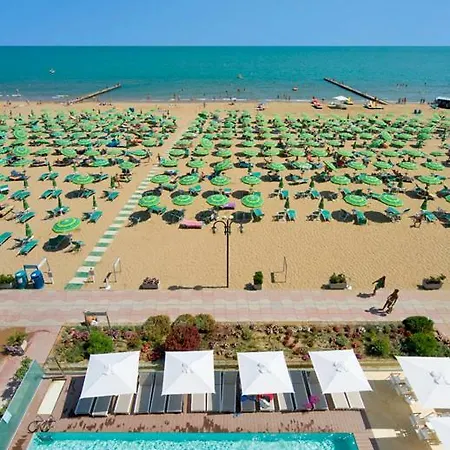 Ancora Hotel 4*